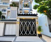 Giáp bàu cát - hẻm nhựa 8m thông - lô góc 0 lg - 80m   ngang 4.3m  - 3 tầng chỉ 9.x