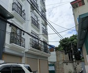 Bán nhà ái mộ long biên gần phố giá 10 tỷ 55m,sổ đỏ