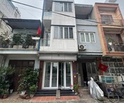 Tin thật ngọc thụy long biên 10 đồng 50m ô tô vỉa hè ô tô