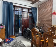 Bán nhà 3 tầng đường số 4, phường trường thọ, thủ đức, dt 65m2, 6pn, shr. giá 6,75  tỷ.