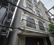 Về quê bán nhà ngọc lâm 9 tỷ 50m ô tô,long biên