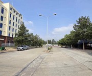 Bán nhà 3 tầng,đường 32m kế vincom dĩ an,shr,ngay ngã tư 550