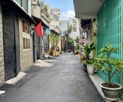 Cần bán nhà rộng gần 50m2, hẻm trải nhựa đẹp, ô tô cửa ngay tại trung tâm Tân Bình.