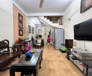 Chính chủ  bán nhà mặt phố hàng chiếu, 4 tầng, mặt tiền 4m, 116m2, 75 tỉ, kinh doanh đỉnh