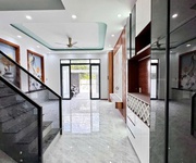 Bán nhà 2 tầng p.biên hòa,shr thổ cư,đường nhựa 2 ô tô,gần trường chu văn an