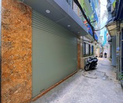 Bán nhà nguyễn văn cừ 6 tỷ 35m nhà sạch sẽ,sổ đỏ long biên