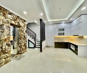 Bán nhà phố Trần Duy Hưng 50m2 thang máy giá 13,9 tỷ    Vị trí: Ngõ 174 Trần Duy Hưng