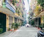 6 tỷ - ngõ thông - rộng - nhà 5 tầng phố hoàng văn thái - sổ vuông - không quy hoạch