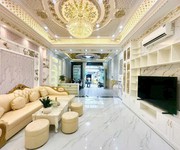 Nhà tân cổ điển, hẻm xe hơi đào tông nguyên, 5x19m, chỉ hơn 8 tỷ