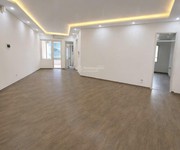 Chủ nhà cần bán gấp, không qua môi giới, tòa nhà 17t5, dt 151m2, 3 ngủ 3 vệ sinh