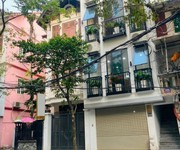Siêu phẩm mặt phố trúc bạch ba đình - vị trí siêu vip lõi trung tâm - mặt phố ô tô tránh - mặt sau