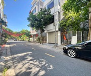 Cần bán đất TĐC Giang Biên Việt Hưng: 40m2, mặt tiền 4m, khổ đẹp, gần nhiều vườn hoa