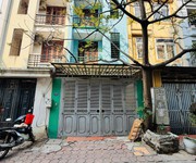 Bán nhà bồ đề 10 tỷ gần phố ngõ nông thoáng rộng
