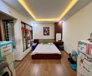 Bán nhà  phố hoàng cầu, gần oto, gần hồ nhà 55m chủ nhà bên báo chí chỉ hơn 10 tỷ