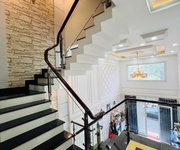 bán nhà 5 tầng đường an dương vương   56m2   hẻm xe tải đối diện công viên . giá nhỉnh nhẹ 7 tỷ