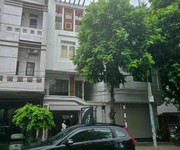 Bán nhà ngọc thụy gần chợ 12 tỷ 60m ô tô đỗ,gần phố,long biên
