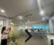Bán tòa vp phạm ngọc thạch - đống đa - 3 ô tô tránh - vỉa hè - dt 200 tr/th - 95m2 - 8 tầng - mt