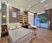 Bán nhà 3 tầng 3 mê đường hòa minh 10 - gần bãi tắm biển