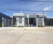 Bán nhanh 3 căn nhà cấp 4 gần công viên bình chánh - Giá 790 triệu / căn