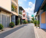 Giảm hơn 2 tỷ - lê thúc hoạch - nhà đúc 3 tầng 96m  ngang 5m - hxh tránh - chỉ 9.x tl