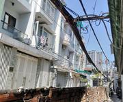 2 Bán nhà ngay chợ lý phục man hẻm đôi 5m chỉ cách chợ 17m 2 Bán nhà ngay chợ lý phục man hẻm đôi 5m chỉ cách chợ 17m
