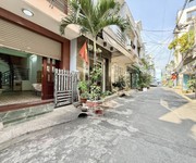 Mặt tiền kinh doanh giáp Tô Hiệu xe hơi đỗ cửa 70m2 4 tầng đúc 3 phòng ngủ 3wc sân thượng chỉ 9.8 tỷ