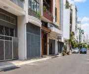 Vị thế đẹp k300 tân bình - đường 8m, ngang 7m nở hậu 10m, diện tích 240m