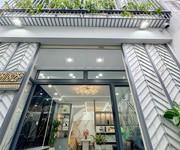 Nhà đẹp 2 tầng full nội thất   trần xuân soạn, quận 7