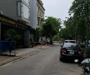 Bán đất việt hưng 40m2- mặt phố, kinh doanh đỉnh- hơn 10 tỷ