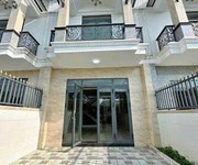 Nhà phố SG mới SHR đưa trước chỉ 580 triệu