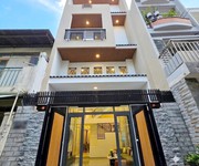 Nhà đẹp sang trọng 4.6x13m âu dương lân p2q8 p.chánh hưng