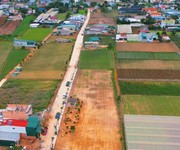 Ngõ đồng dao  trục thống nhất rẽ vào , xã đức trọng, lâm đồng.