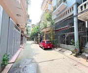 Phân Lô Ngọc Khánh Ô TÔ Tránh Đỗ 80M2 33 Tỷ Kinh Doanh Dân Trí Cao