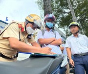 Quy Định Độ Tuổi Đi Xe Máy Điện: 5 Lỗi Vi Phạm Thường Gặp Quy Định Độ Tuổi Đi Xe Máy Điện: 5 Lỗi Vi Phạm Thường Gặp
