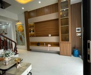 Nhà 3 tầng nguyễn hữu cầu dôi dư hơn 40m2 xe 3.5 tấn vào cửa giá 2.x tỷ