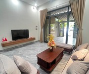 Bán gấp nhà 3 tầng 3 mê đường đông bài 2   ngay chợ hòa khánh