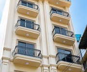 Bán tòa apartment đê la thành - ba đình - 103m2 - 18 căn hộ - dòng tiền 210 tr/th - 8 tầng thang