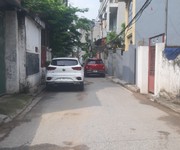 Bán đất kiêu kỵ, 190m, chỉ 8 tỷ. cách một nhà  ra ô tô tránh.