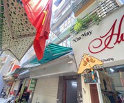 Cần tiền xử lý việc bán gấp 61m2 5 tầng tại Mễ Trì hạ giá đầu tư