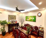 Bán nhà tầng 2 và tầng 3 mặt phố hòe nhai, 75m2, mặt tiền 5.7m, 9.8 tỉ, nhà đẹp ở ngay