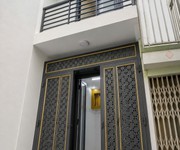 Nhà lầu hẻm 372 tùng thiện vương p13q8 p.phú định