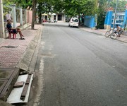 Nhà 2 tuâng ngô chí quốc hẻm 5m gia 4ty 400