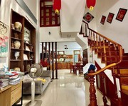 Đường nhánh 5.5m núi thành, 120m2, 3 tầng, đi bộ ra trần thị lý, bạch đằng