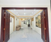Nhà phố khu dân cư yên tĩnh, phù hợp khách ở lâu dài. ngay bờ bao tân thắng kế bên aeon mall tân