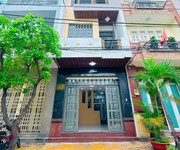 Nhà mặt tiền nội bộ khu vip bông sao p5q8