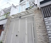 Bán nhà hẻm gần chợ phạm thế hiển p4q8 p.chánh hưng