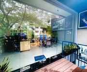 Bán nhà 1 trệt 1 lầu phường đông hòa - tp.hồ chí minh  mới     đường 20m   kinh doanh tốt   có dòng