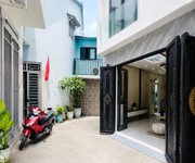 Nhà mới 2lầu hẻm 154 âu dương lân p3q8 p.chánh hưng