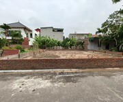 Chia đôi mà bán cả 184m2, mt11m, ô tô thông, 13.5 tỷ nguyên khê, đông anh.