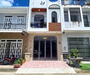Nhà siêu đẹp kdc văn hóa tây đô - 3 phòng ngủ - tặng toàn bộ nội thất cao cấp - giá 4,26 tỷ
